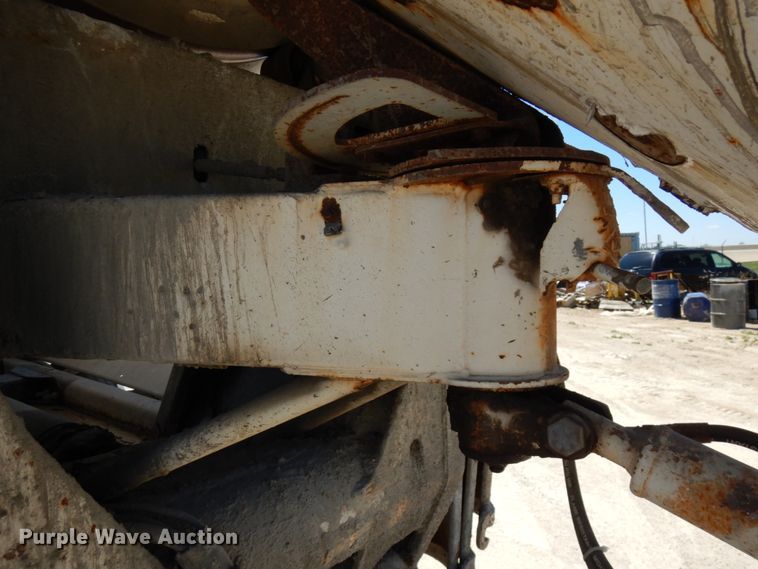 image for item GC9964 2004 Sterling L-Line  ready mix truck