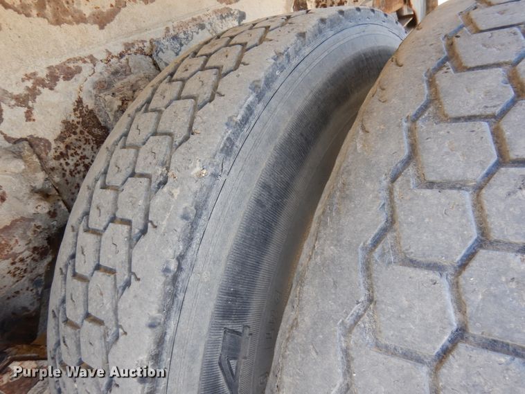 image for item GC9964 2004 Sterling L-Line  ready mix truck