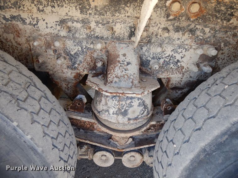 image for item GC9964 2004 Sterling L-Line  ready mix truck