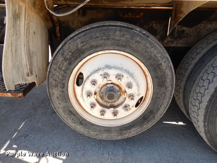 image for item GC9964 2004 Sterling L-Line  ready mix truck