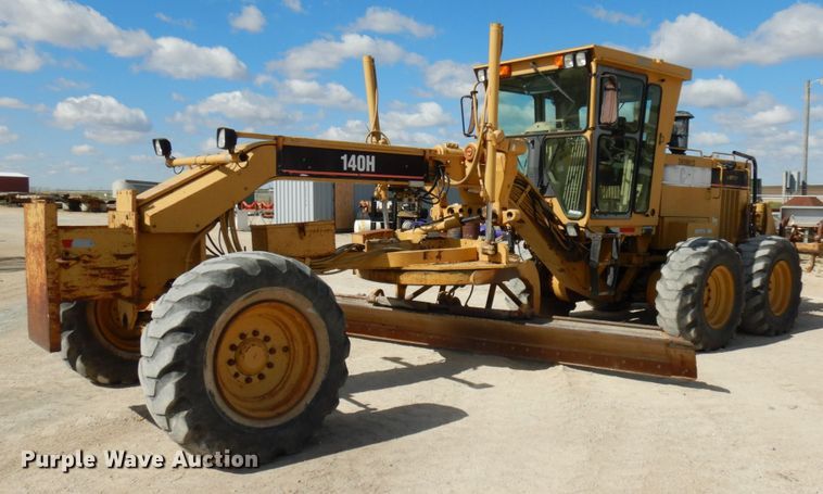 image for item GC9965 1996 Caterpillar 140H  motor grader