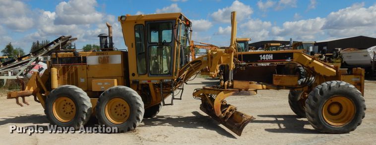 image for item GC9965 1996 Caterpillar 140H  motor grader