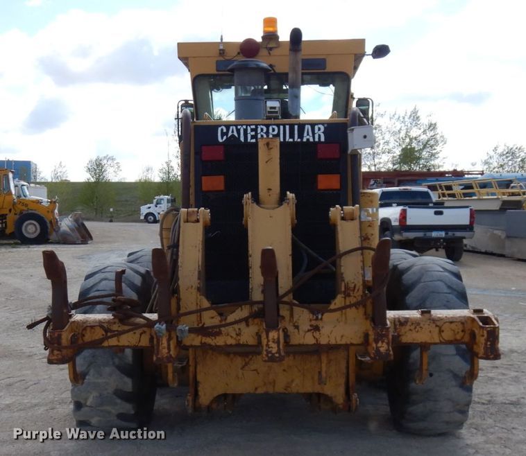 image for item GC9965 1996 Caterpillar 140H  motor grader