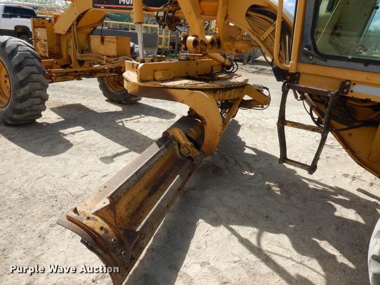 image for item GC9965 1996 Caterpillar 140H  motor grader