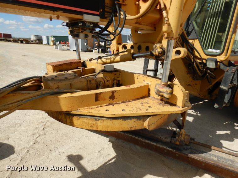 image for item GC9965 1996 Caterpillar 140H  motor grader