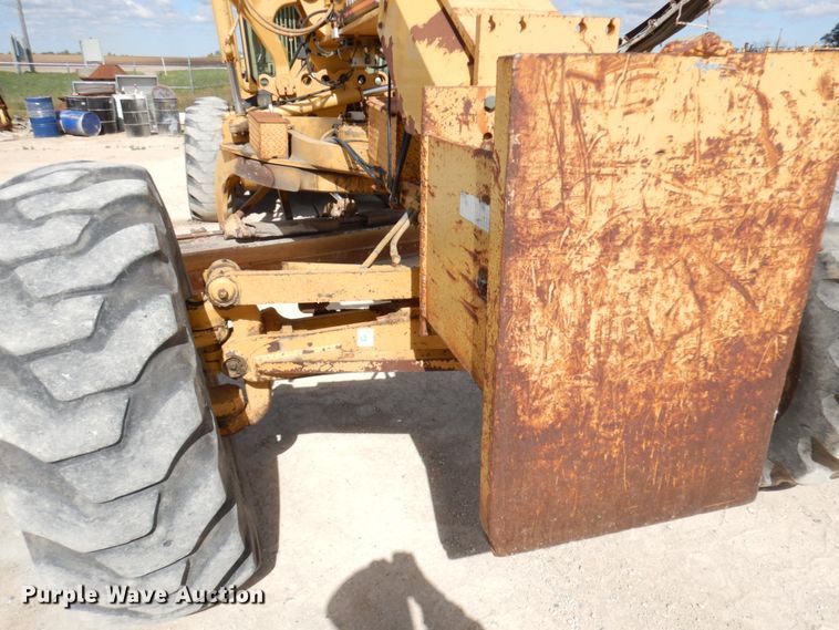 image for item GC9965 1996 Caterpillar 140H  motor grader