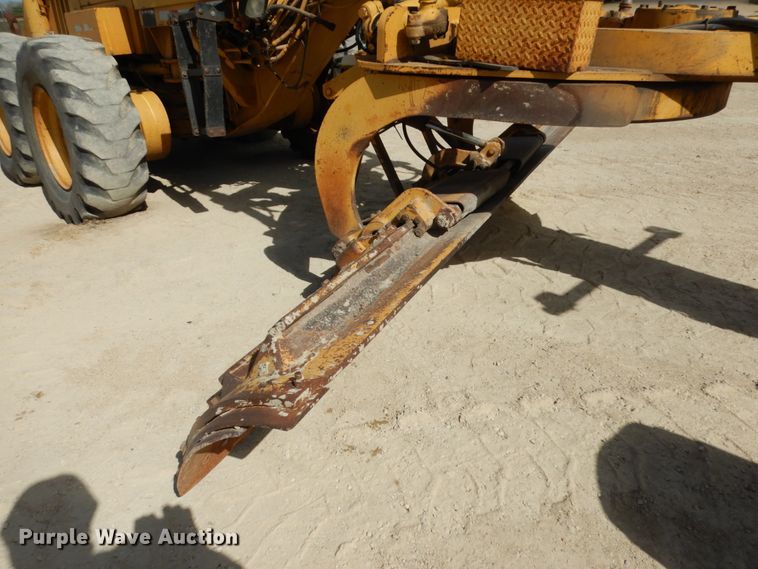 image for item GC9965 1996 Caterpillar 140H  motor grader