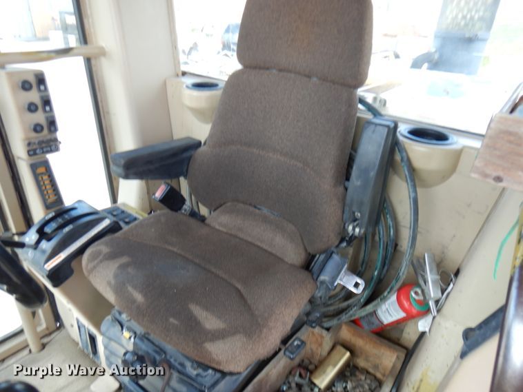 image for item GC9965 1996 Caterpillar 140H  motor grader