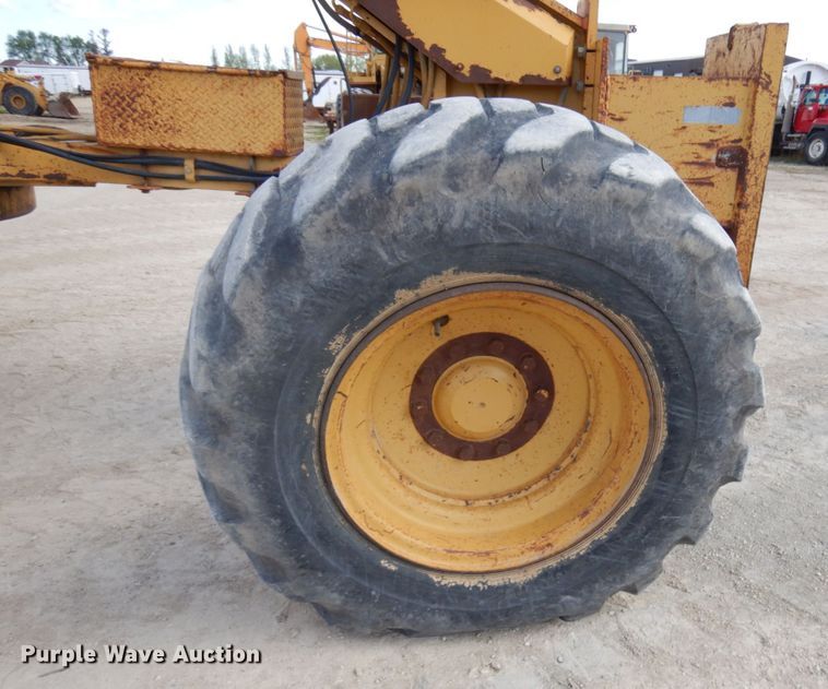 image for item GC9965 1996 Caterpillar 140H  motor grader