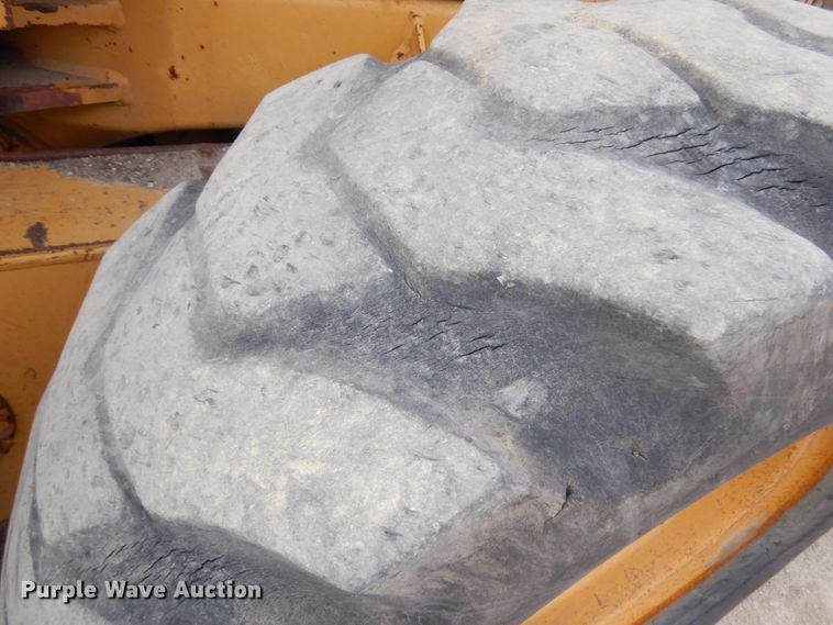 image for item GC9965 1996 Caterpillar 140H  motor grader