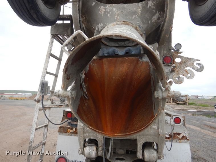 image for item HI9801 2003 Kenworth W900  ready mix