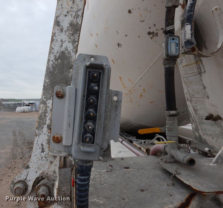 image for item HI9801 2003 Kenworth W900  ready mix