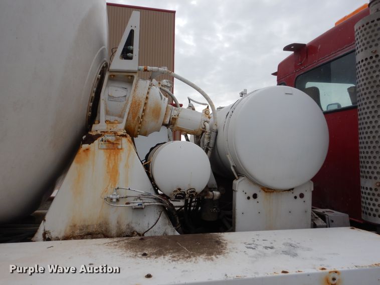 image for item HI9801 2003 Kenworth W900  ready mix