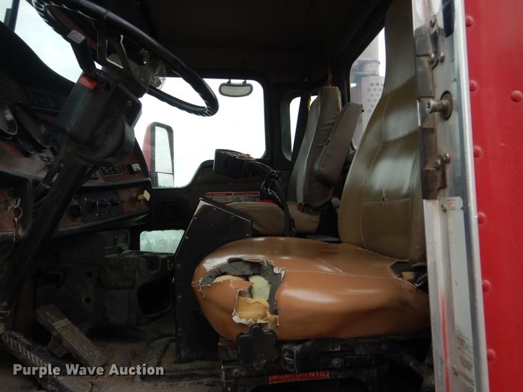 image for item HI9801 2003 Kenworth W900  ready mix