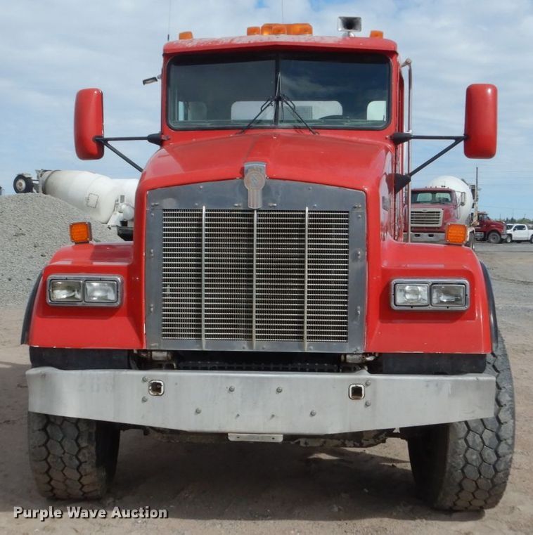 image for item HI9803 2000 Kenworth W900  ready mix