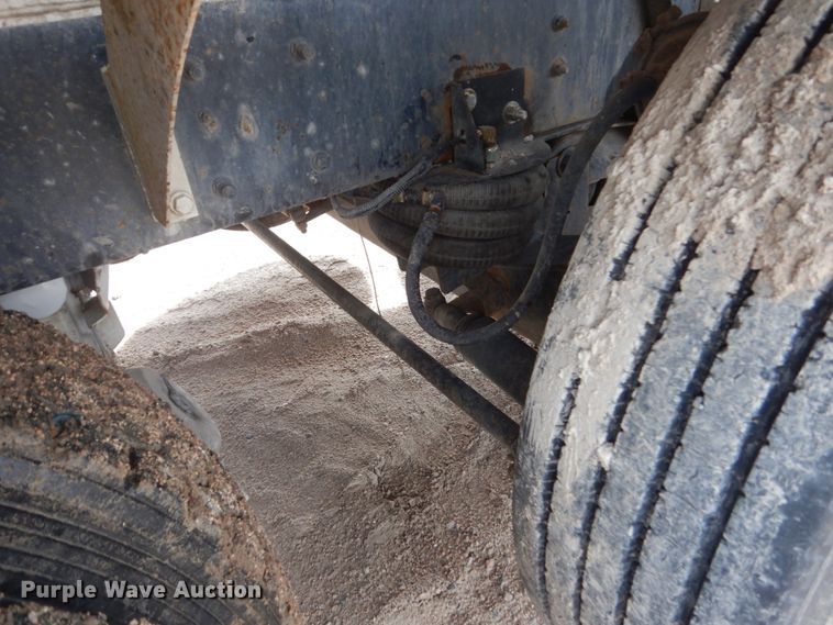 image for item HI9803 2000 Kenworth W900  ready mix