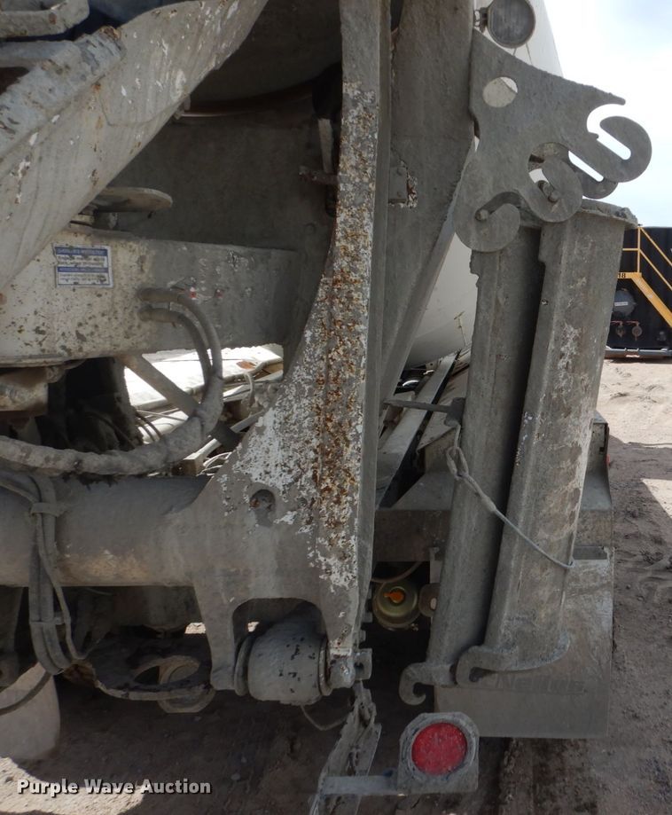 image for item HI9803 2000 Kenworth W900  ready mix