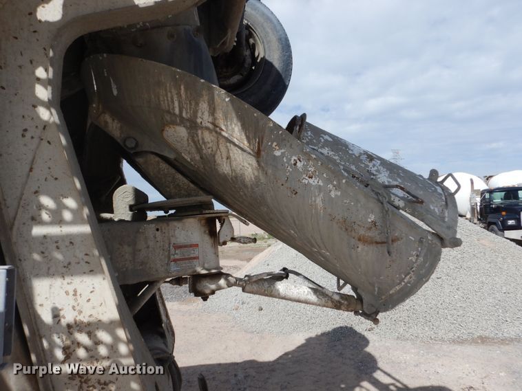 image for item HI9803 2000 Kenworth W900  ready mix