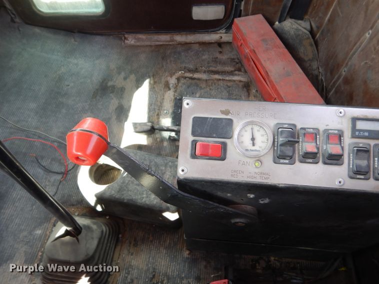 image for item HI9803 2000 Kenworth W900  ready mix