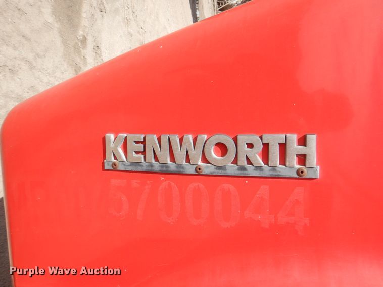 image for item HI9803 2000 Kenworth W900  ready mix