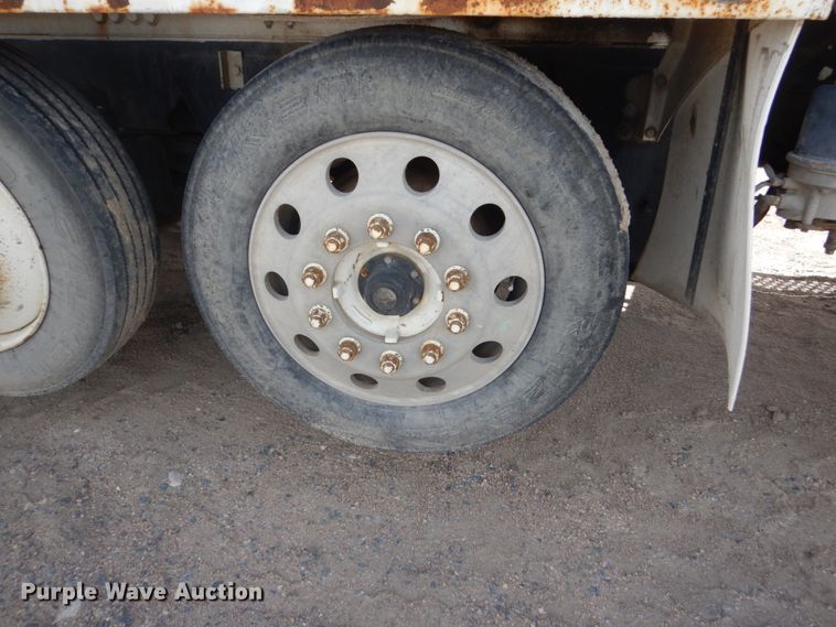 image for item HI9803 2000 Kenworth W900  ready mix