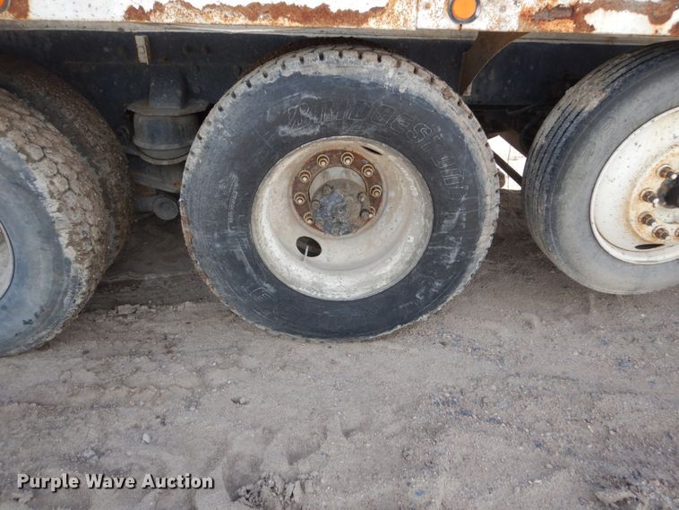 image for item HI9803 2000 Kenworth W900  ready mix