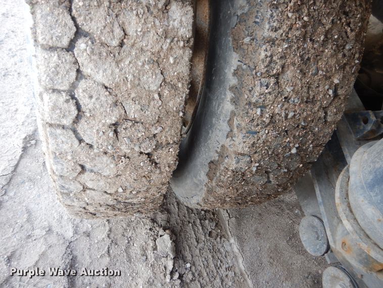 image for item HI9803 2000 Kenworth W900  ready mix