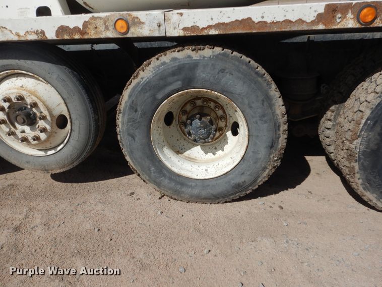 image for item HI9803 2000 Kenworth W900  ready mix