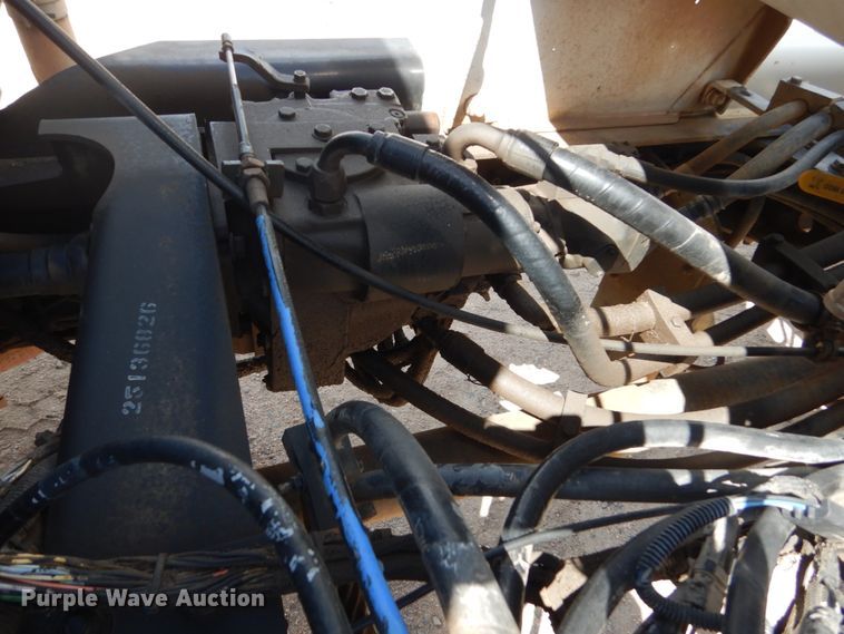 image for item HI9805 1999 Mack RD690S  ready mix