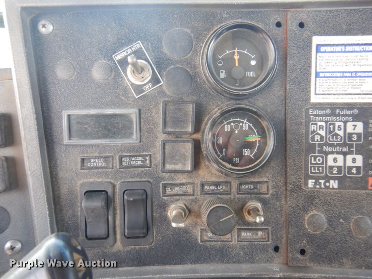 image for item HI9806 2001 Mack RB690S  ready mix truck