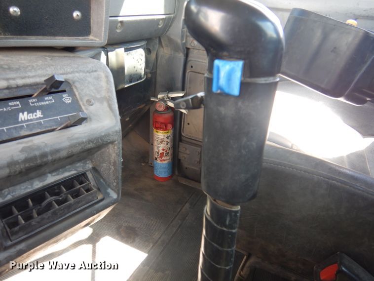 image for item HI9806 2001 Mack RB690S  ready mix truck