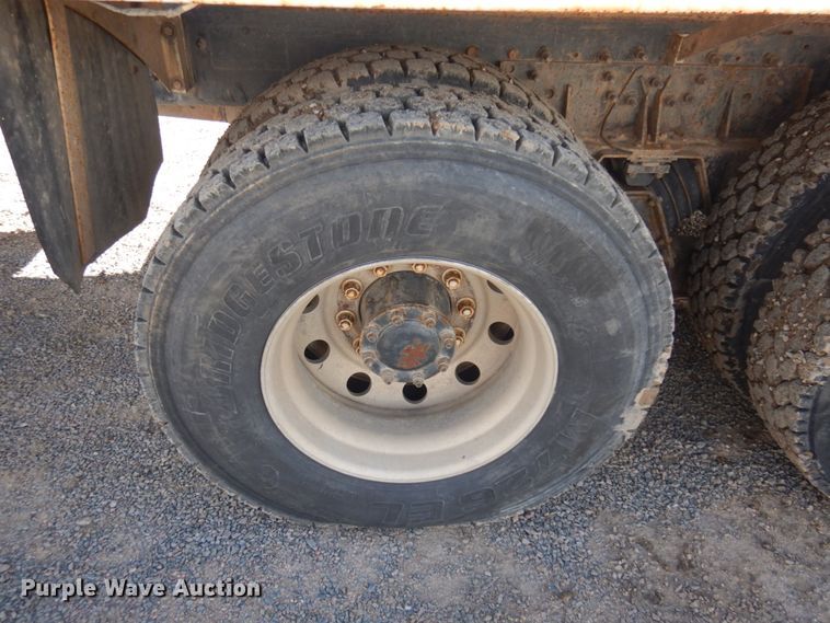 image for item HI9806 2001 Mack RB690S  ready mix truck