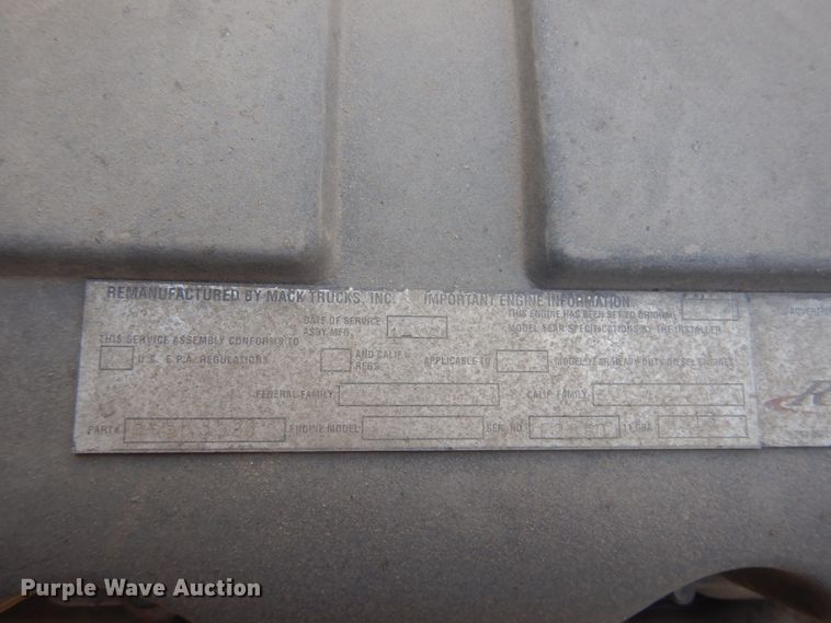 image for item HI9806 2001 Mack RB690S  ready mix truck