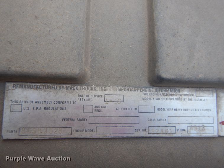 image for item HI9806 2001 Mack RB690S  ready mix truck