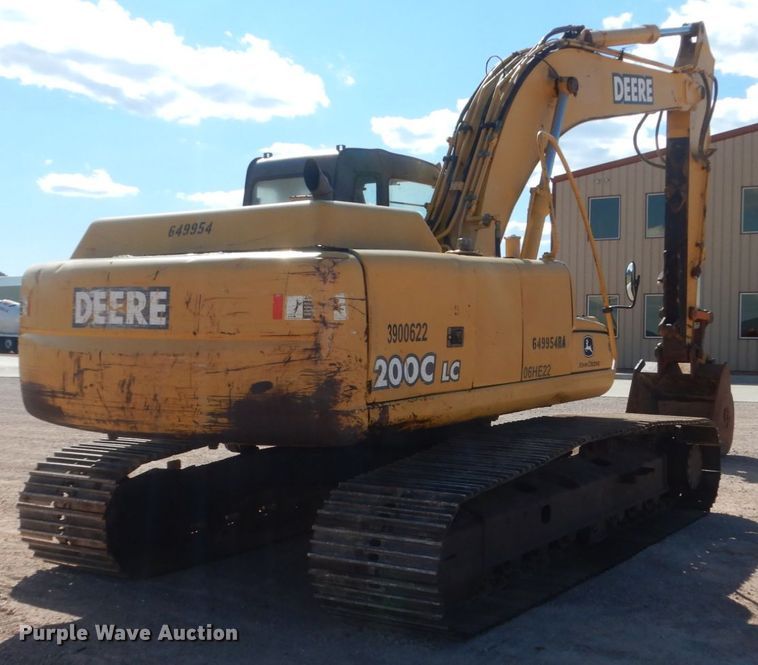 image for item HI9807 2006 John Deere 200C LC  excavator