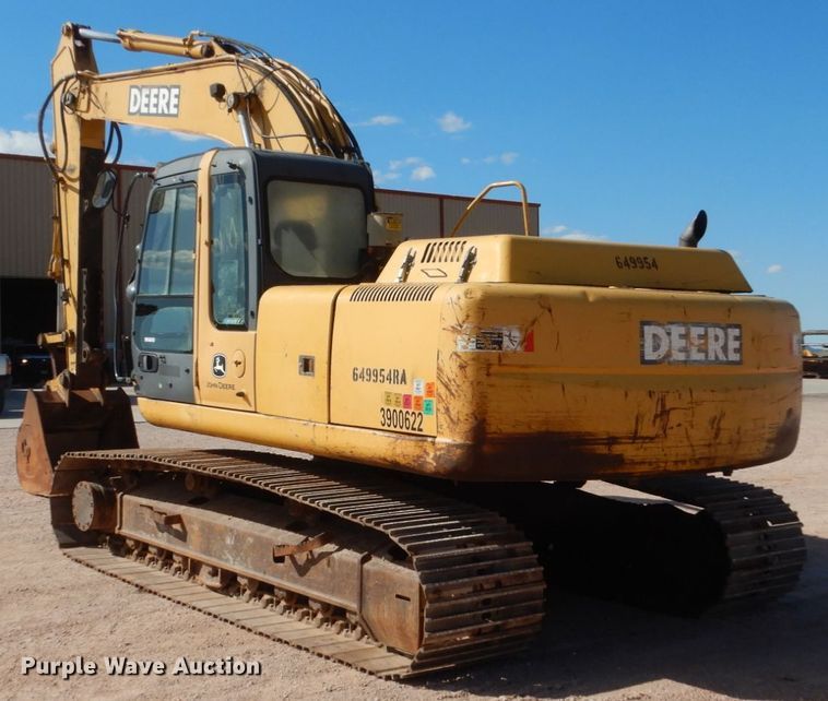 image for item HI9807 2006 John Deere 200C LC  excavator