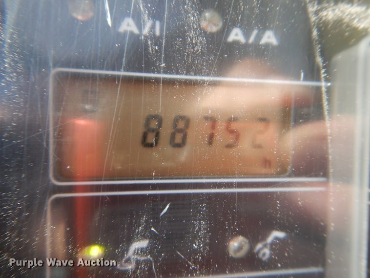 image for item HI9807 2006 John Deere 200C LC  excavator