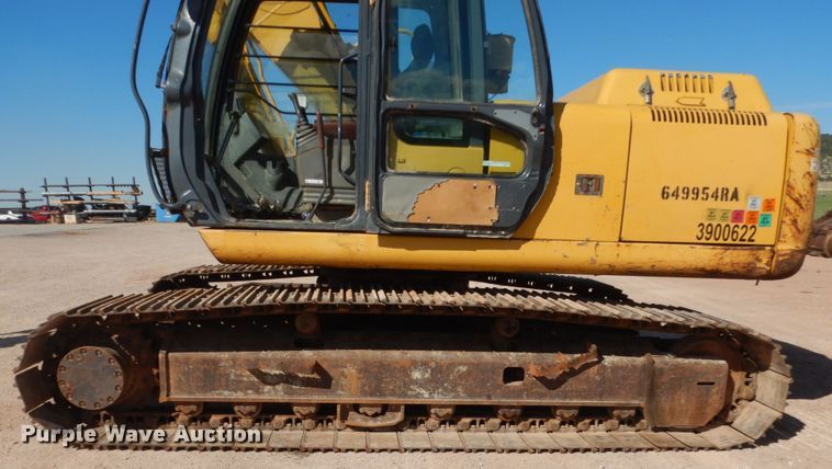 image for item HI9807 2006 John Deere 200C LC  excavator