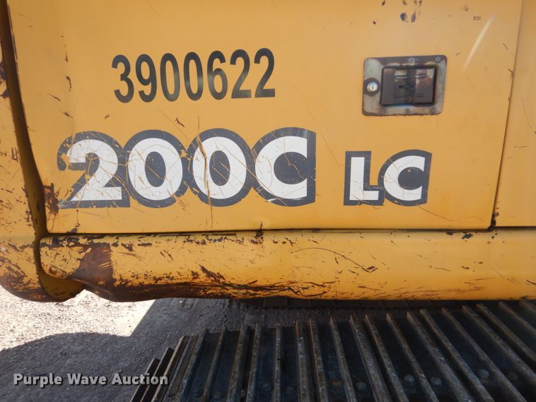 image for item HI9807 2006 John Deere 200C LC  excavator