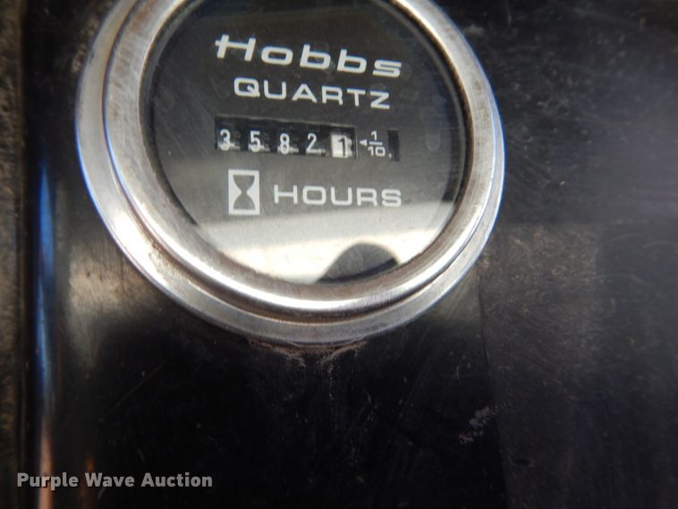 image for item HI9811 1984 International S2500  dump truck