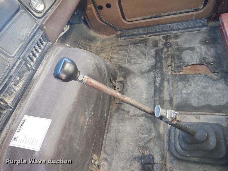 image for item HI9811 1984 International S2500  dump truck