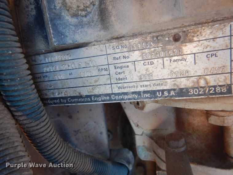 image for item HI9811 1984 International S2500  dump truck