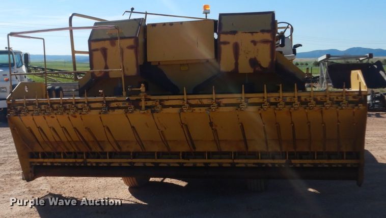 image for item HI9813 Etnyre  chip spreader