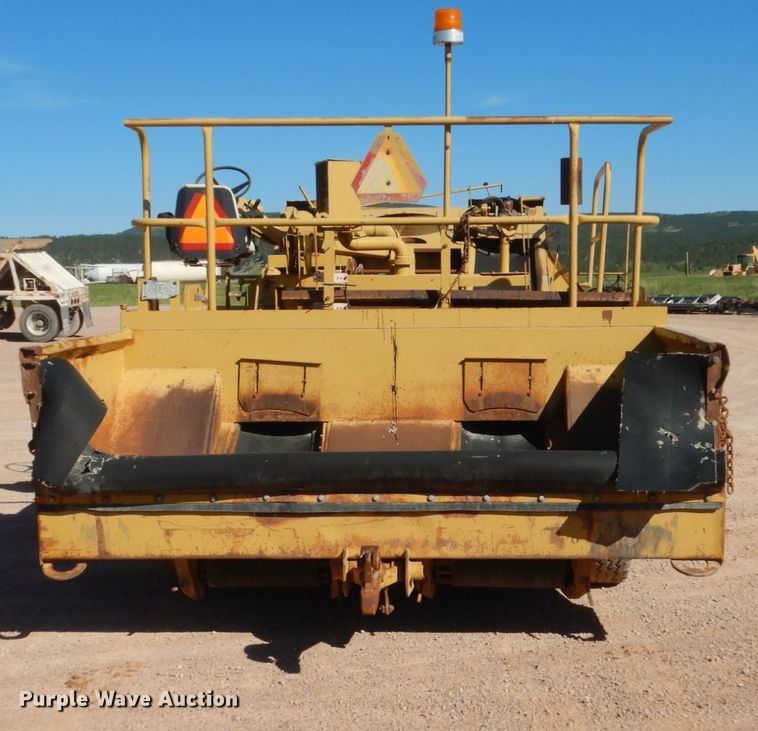 image for item HI9813 Etnyre  chip spreader