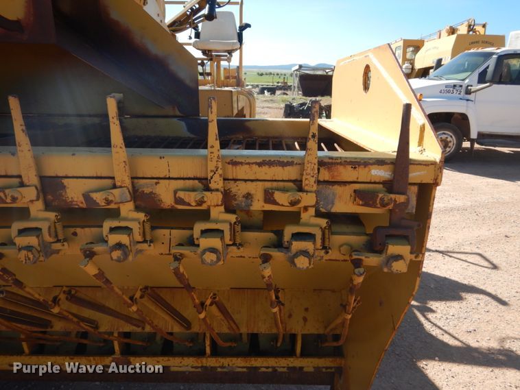 image for item HI9813 Etnyre  chip spreader