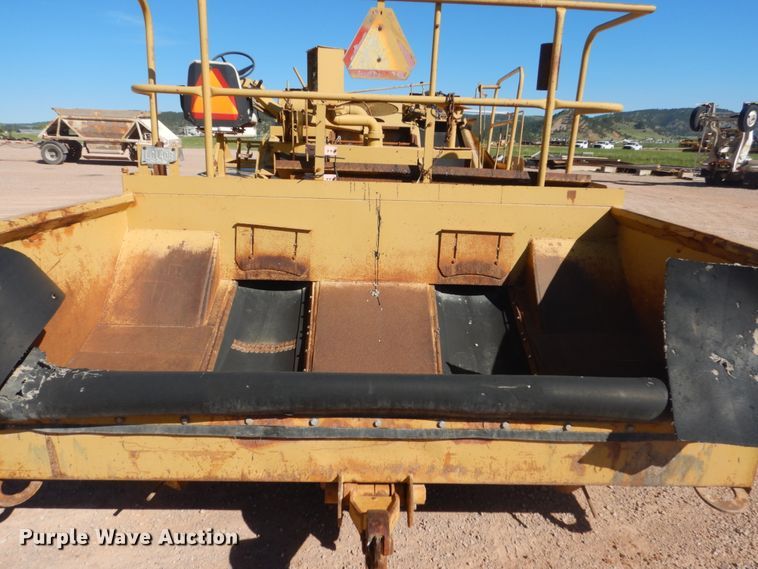 image for item HI9813 Etnyre  chip spreader