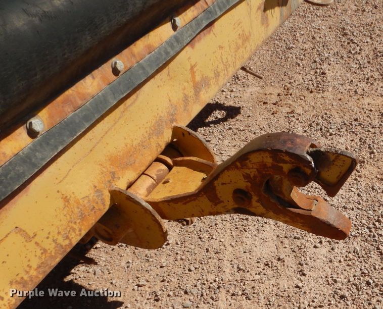 image for item HI9813 Etnyre  chip spreader