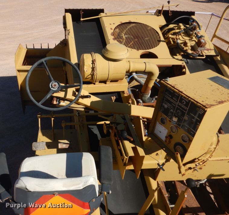 image for item HI9813 Etnyre  chip spreader