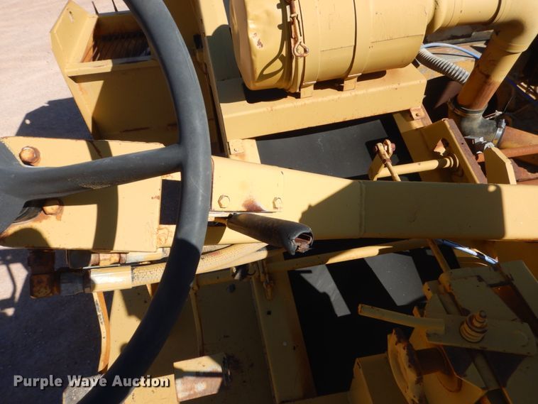 image for item HI9813 Etnyre  chip spreader