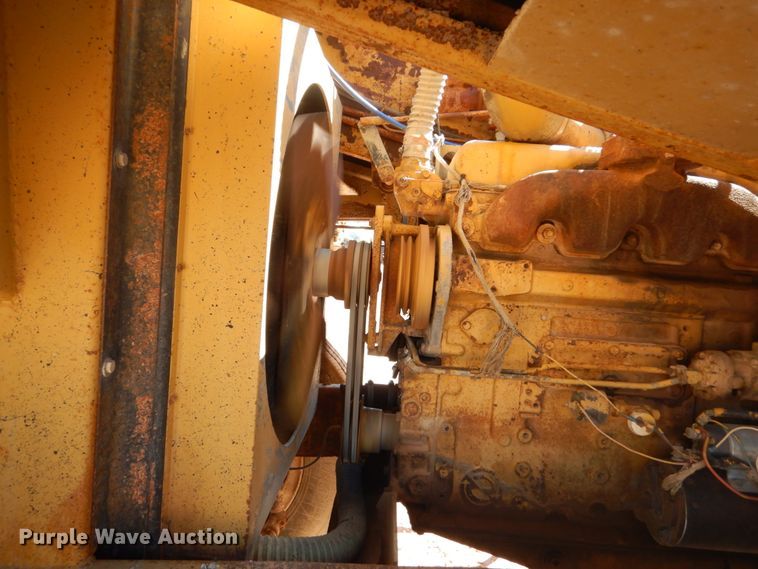 image for item HI9813 Etnyre  chip spreader